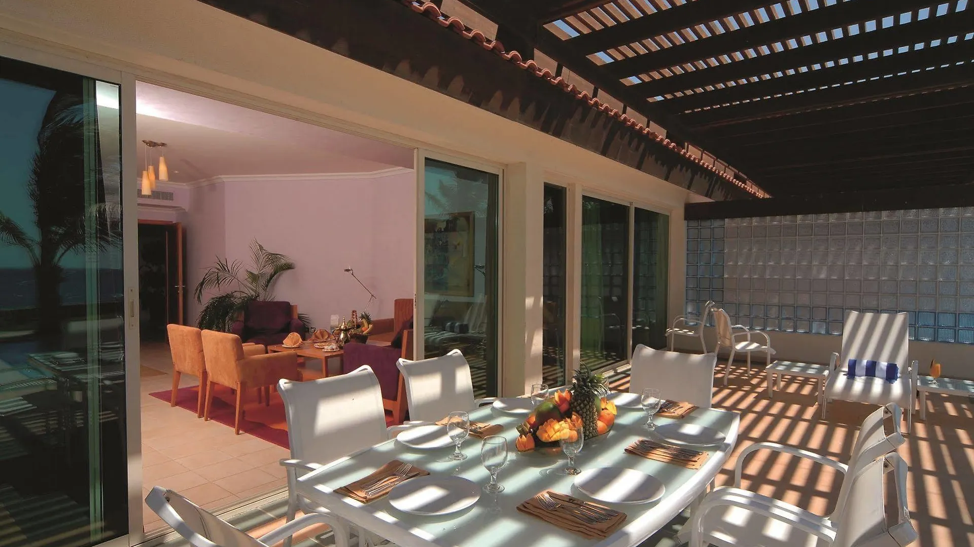 Al Nawras Island Resort Jeddah 5*,